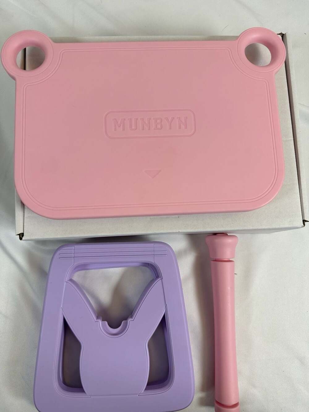 MUNBYN Hot Pink & Purple Label Roll Holder - Picture 6 of 8